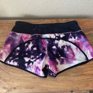 Lululemon size 8 multi colored speed ups